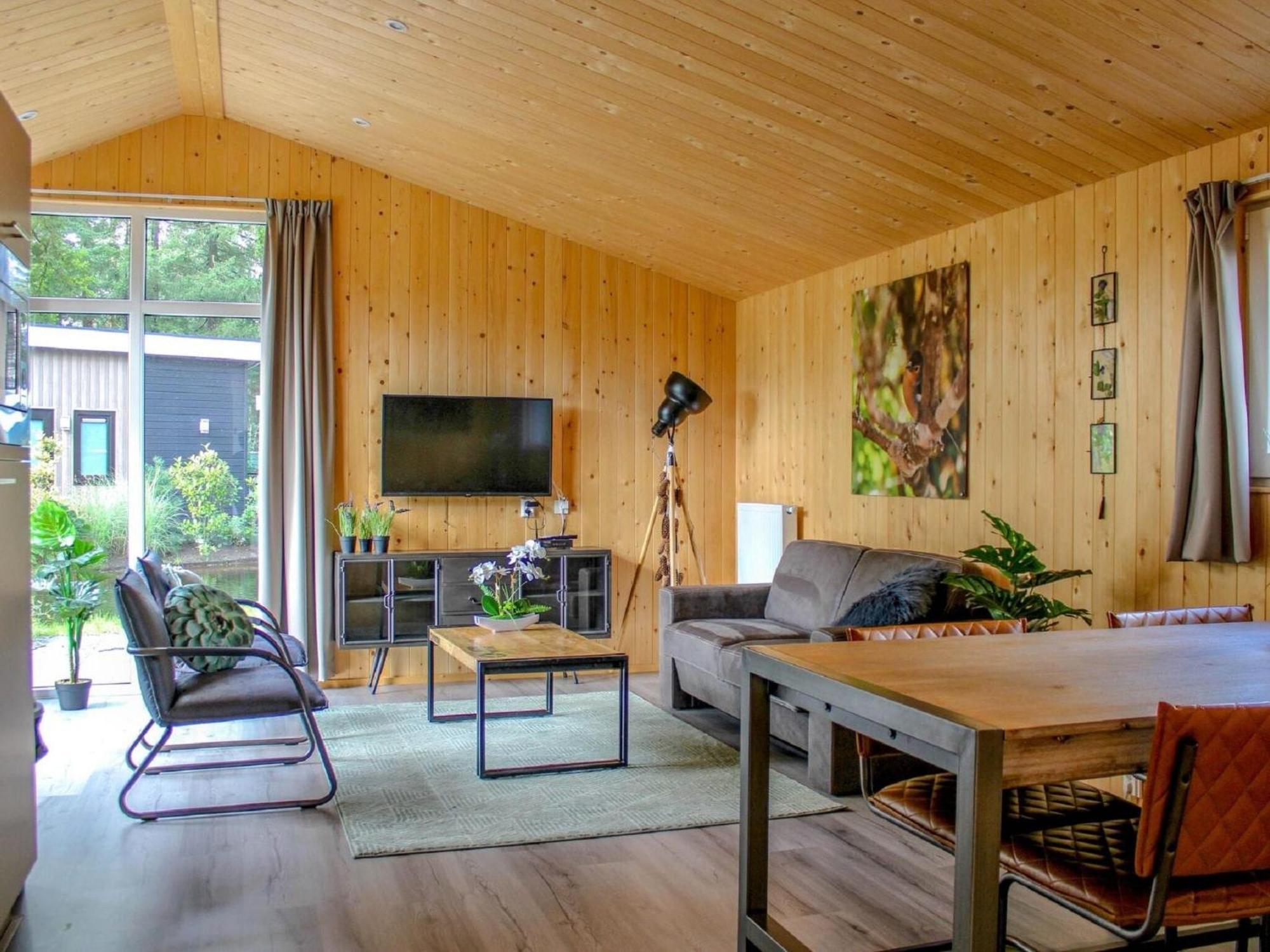 Comfortable Chalet With Combination Microwave Near The Veluwe โฮนเดอร์โล ภายนอก รูปภาพ